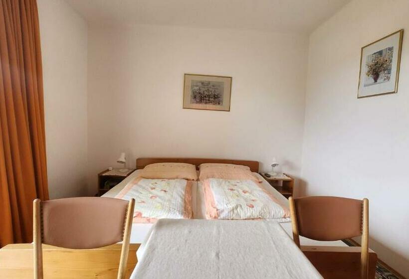 اتاق استاندارد, Haus Carinthia Wörthersee Kärnten