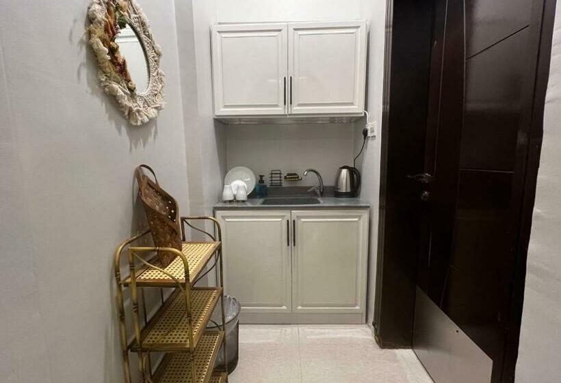 סטודיו דלוקס, Condo Studio Self Checkin