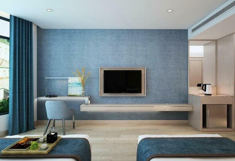 اتاق لوکس با چشمانداز دریا, Awaken Da Nang