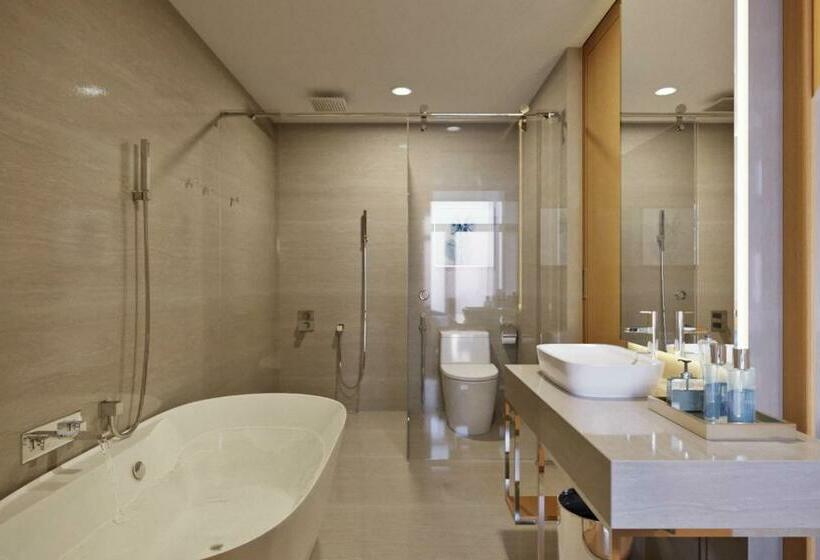 اتاق استاندارد با بالکن و چشمانداز دریا, Awaken Da Nang