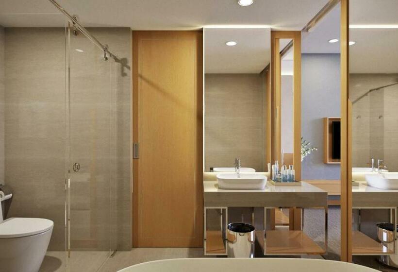 سوئیت با تخت بزرگ, Awaken Da Nang