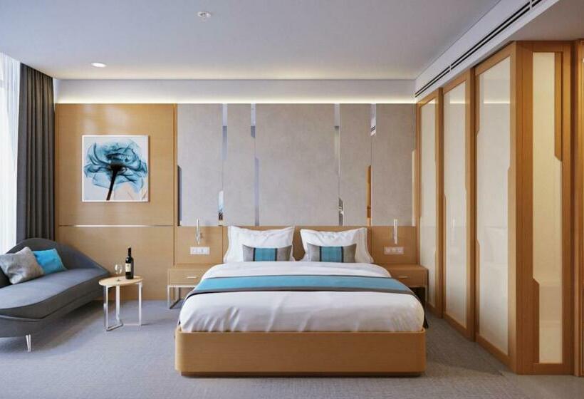 سوئیت با تخت بزرگ, Awaken Da Nang