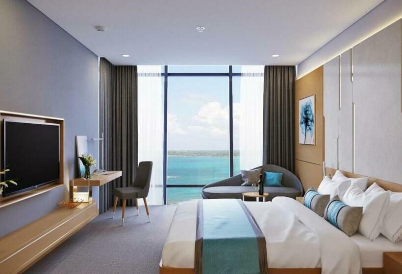 سوئیت با تخت بزرگ, Awaken Da Nang