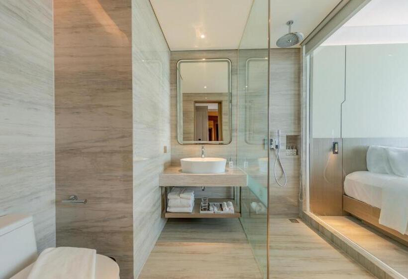 اتاق لوکس با چشمانداز دریا, Awaken Da Nang