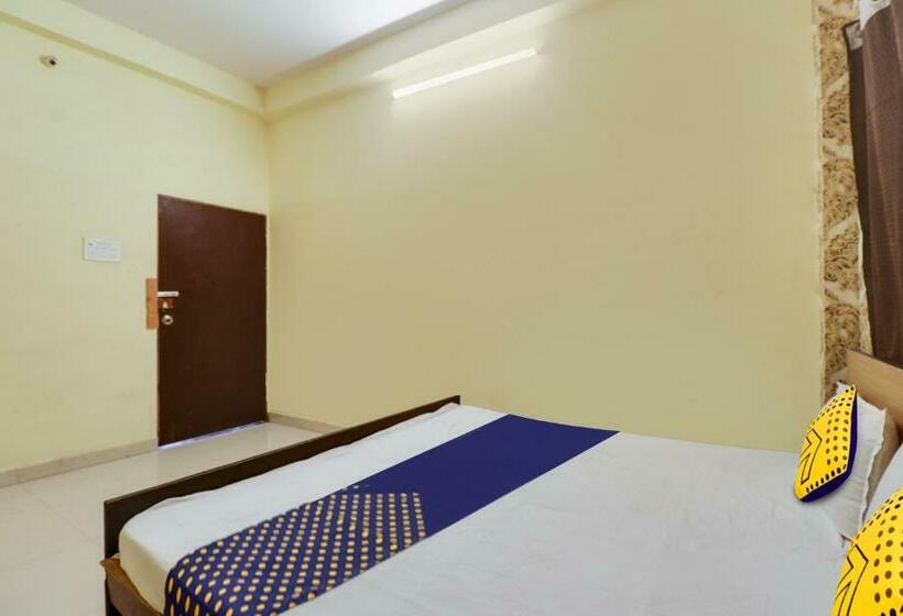 חדר קלאסי לשלושה, Spot On 81415 Hotel Vaishnavi