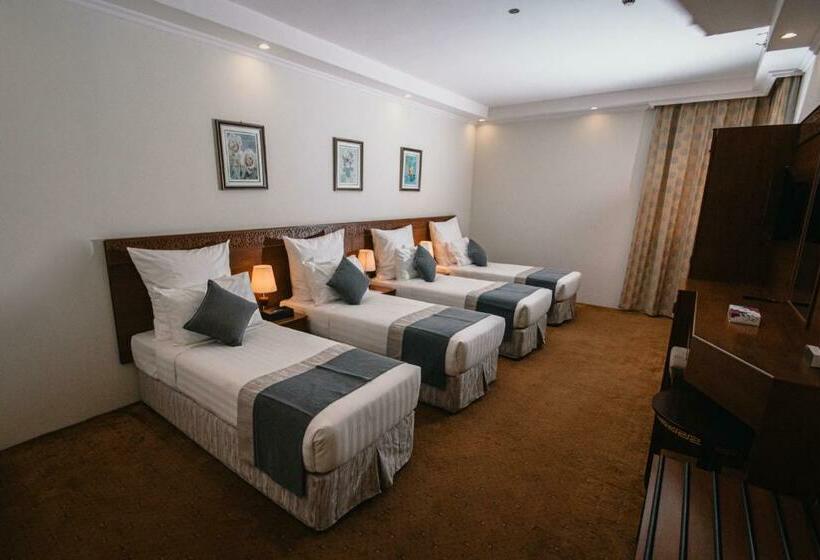 Четырехместный Номер Стандарт, فندق رحاب المروة