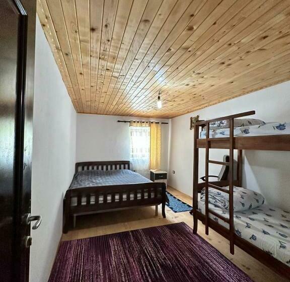 ファミリールーム, Guest House Kukaj Valbone
