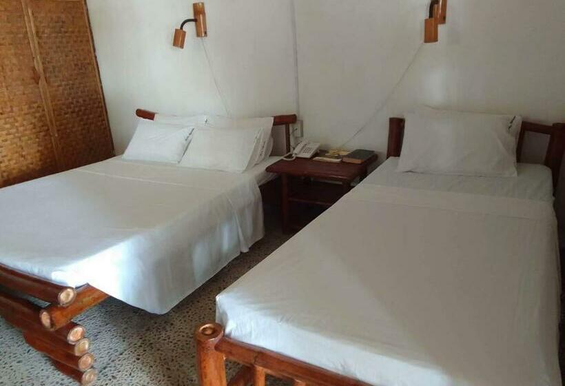 Standard Szoba, Costa Aguada Island Resort, Guimaras