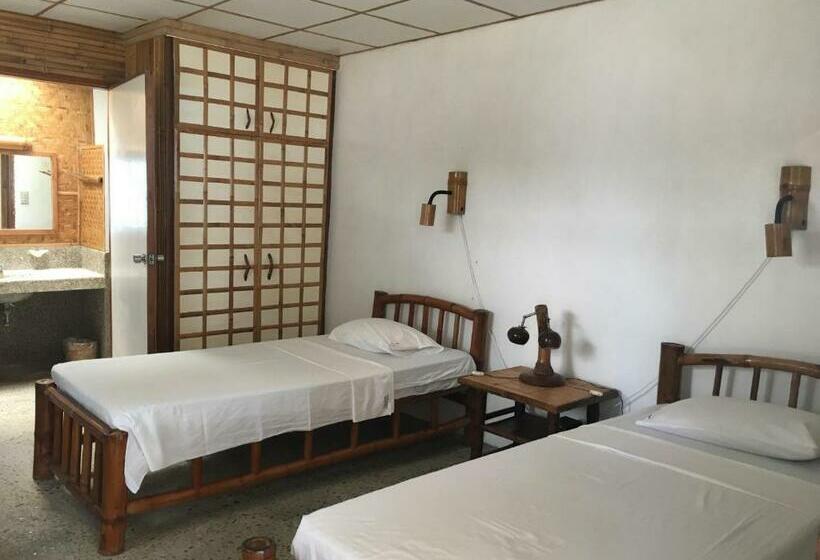 Standard Szoba, Costa Aguada Island Resort, Guimaras