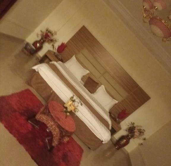 شقة غرفة واحدة, ركن فينيسيا للشقق المخدومة