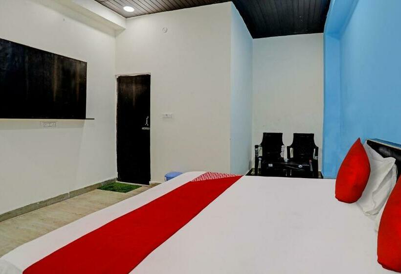 トリプルクラシックルーム, Flagship Hotel Mayur