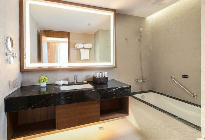 Апартаменты Deluxe 3 Спальни, Rocase Boutique Hotel Wuxi