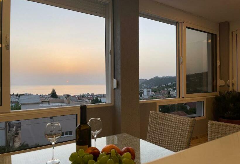 آپارتمان 1 خوابه با چشم‌انداز دریا, Villa Roki