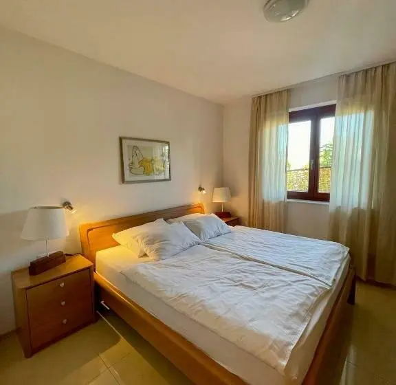 آپارتمان 1 خوابه اینتریور, Aparthotel Gaja