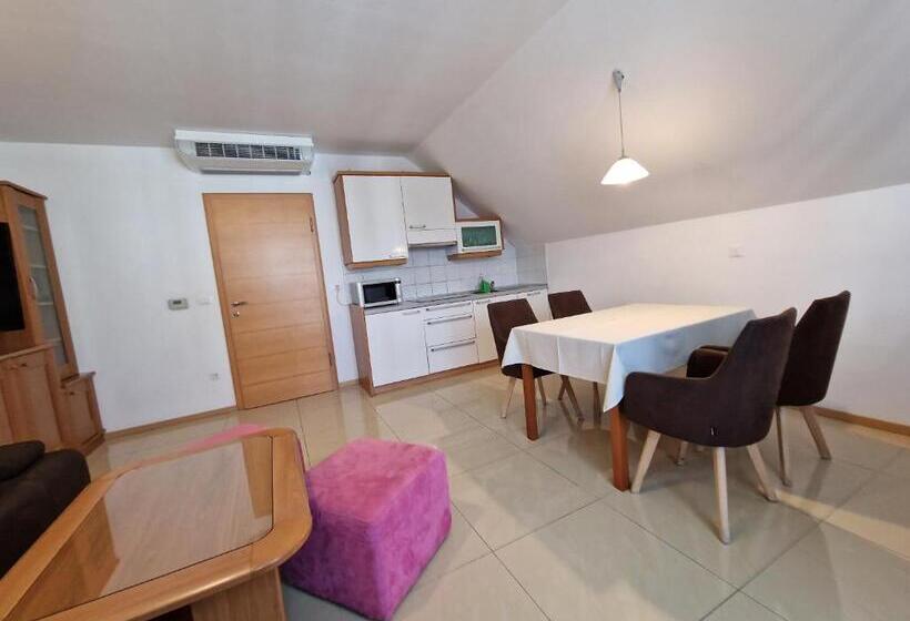 آپارتمان 1 خوابه با بالکن, Aparthotel Gaja