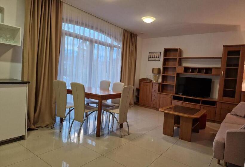 آپارتمان داخلی 2 خوابه, Aparthotel Gaja