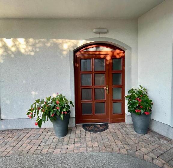 استودیوی استاندارد اینتریور, Aparthotel Gaja