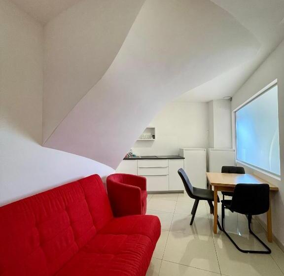 استودیوی استاندارد اینتریور, Aparthotel Gaja