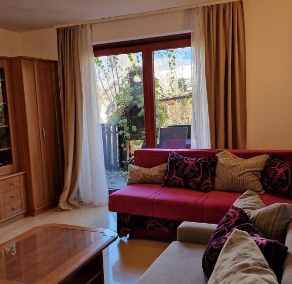 آپارتمان 1 خوابه اینتریور, Aparthotel Gaja