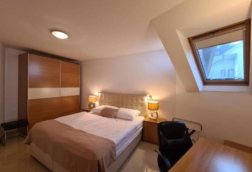 آپارتمان 1 خوابه با بالکن, Aparthotel Gaja
