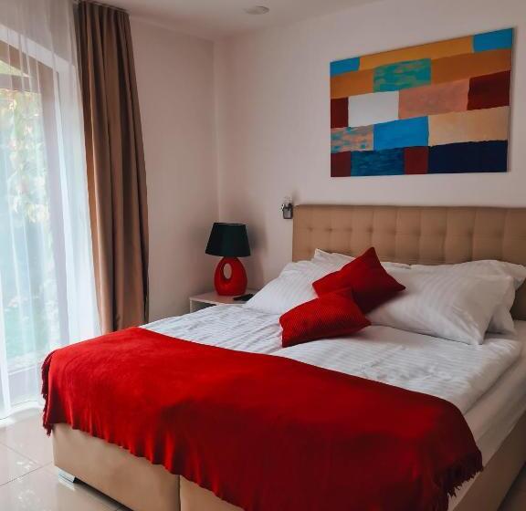 استودیوی استاندارد اینتریور, Aparthotel Gaja