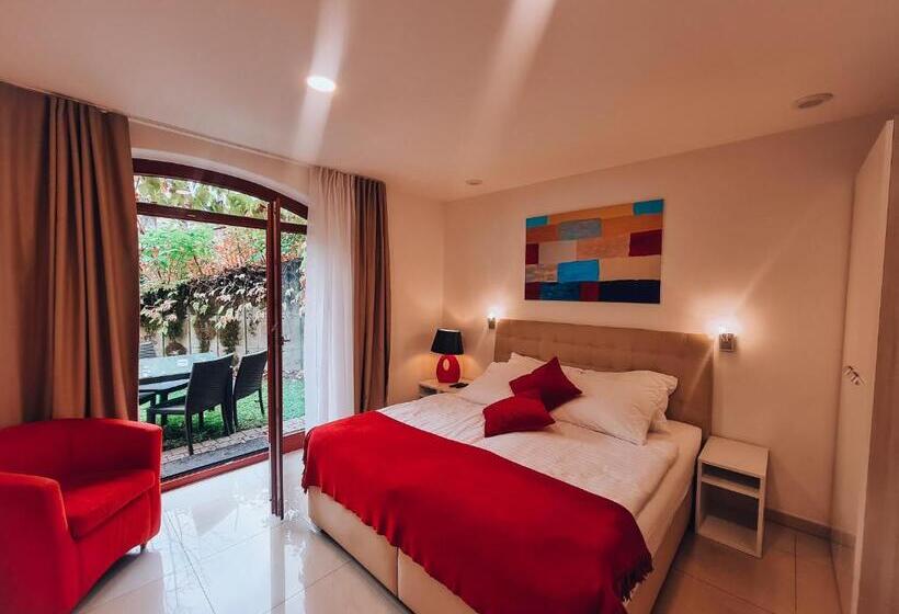 استودیوی استاندارد اینتریور, Aparthotel Gaja