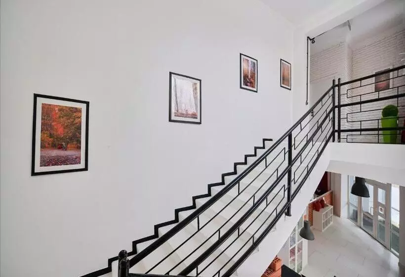 اتاق استاندارد با بالکن, Hello Inn Budget
