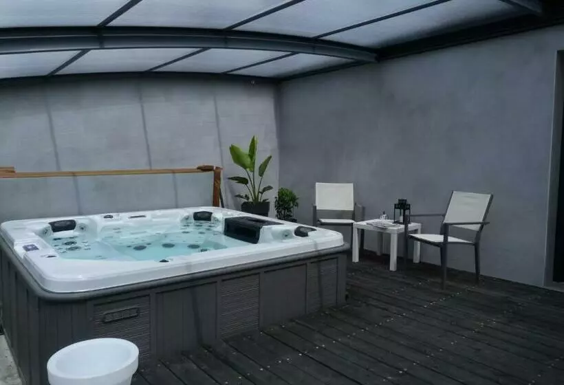 Deluxe-huone King-vuode, Chambres D'hotes Deluxe Jacuzzi Mas De L'etoile