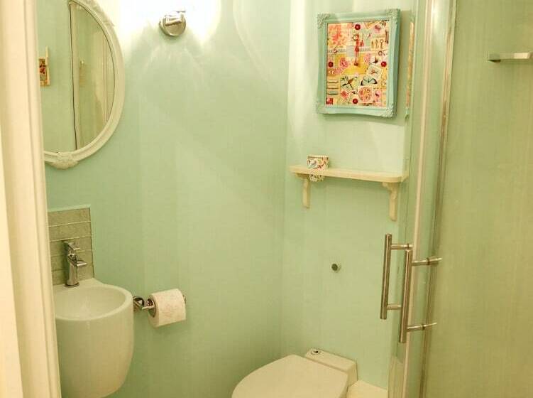 غرفة قياسية, L Arbre D Ange