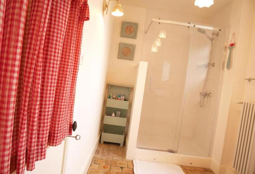 غرفة قياسية, L Arbre D Ange