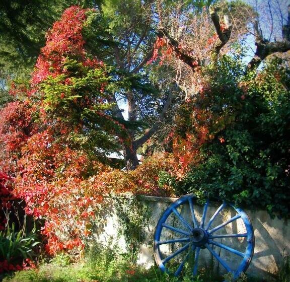 غرفة عائلية, Lo Rastelié