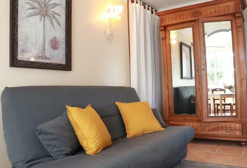 إستوديو قياسى مطلّ علي الحديقة, Lo Rastelié