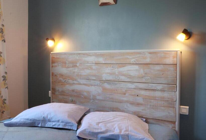 إستوديو قياسى مطلّ علي الحديقة, Lo Rastelié