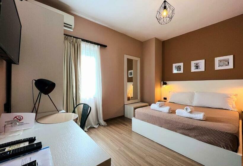 Standart Oda, Oda Hotel Tirana