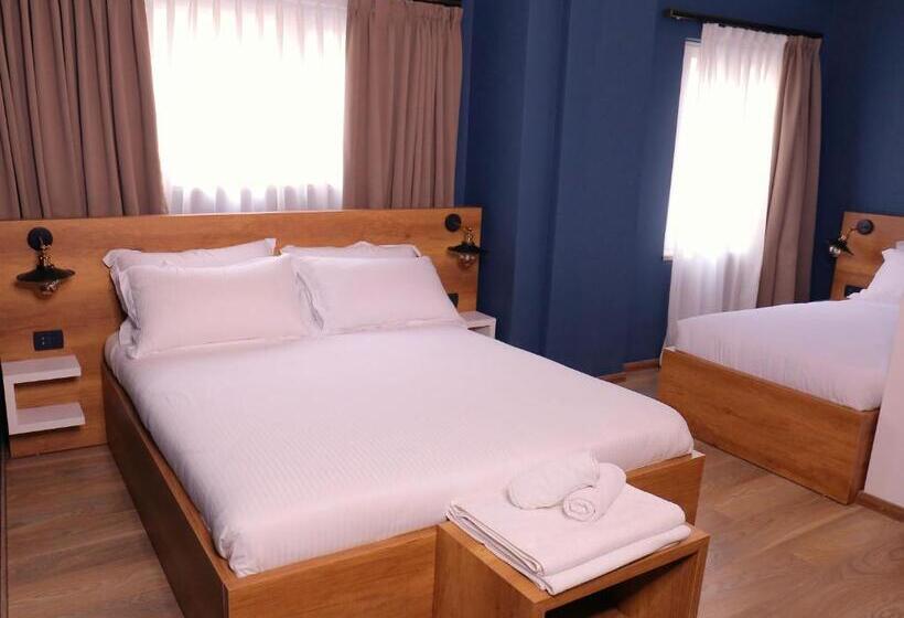 Üç Kişilik Standart Oda, Oda Hotel Tirana