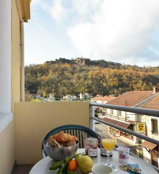 חדר סטנדרט, Cafe De Paris