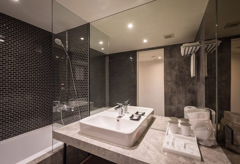 اتاق لوکس, Gold Inn