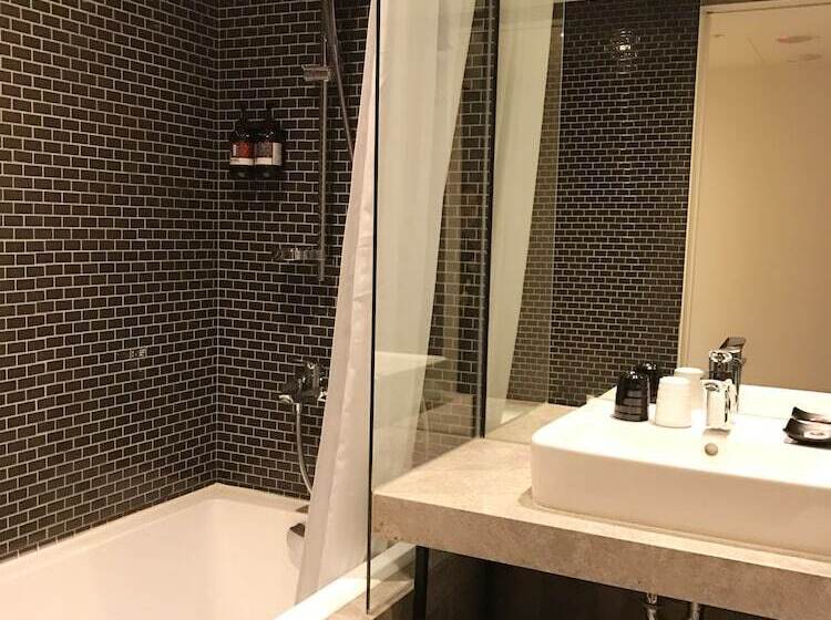 اتاق لوکس, Gold Inn