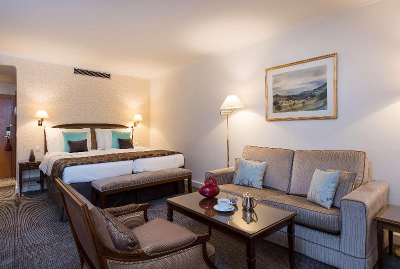 اتاق استاندارد, Gold Inn