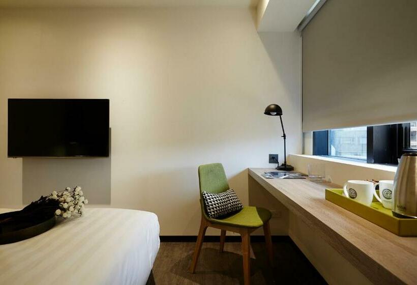 اتاق لوکس, Gold Inn