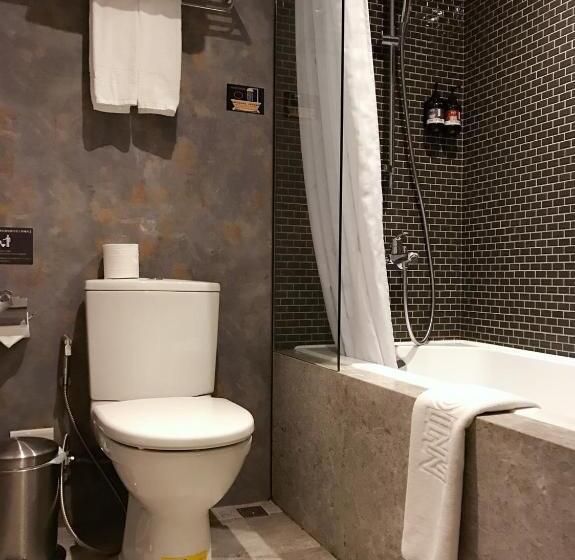 اتاق لوکس, Gold Inn