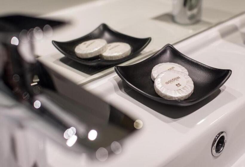 اتاق لوکس, Gold Inn