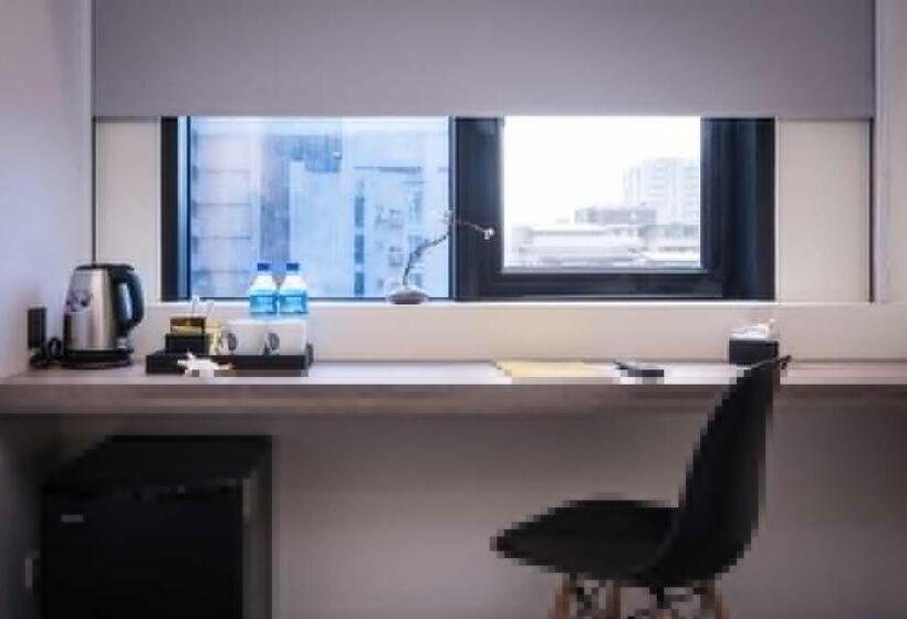 اتاق لوکس, Gold Inn