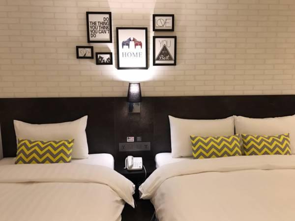 اتاق استاندارد سه نفره, Gold Inn