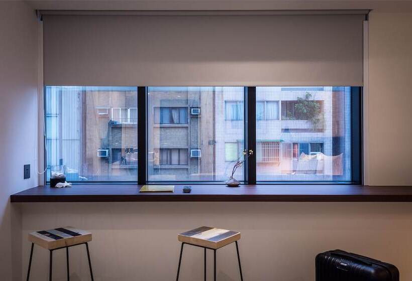 اتاق لوکس, Gold Inn