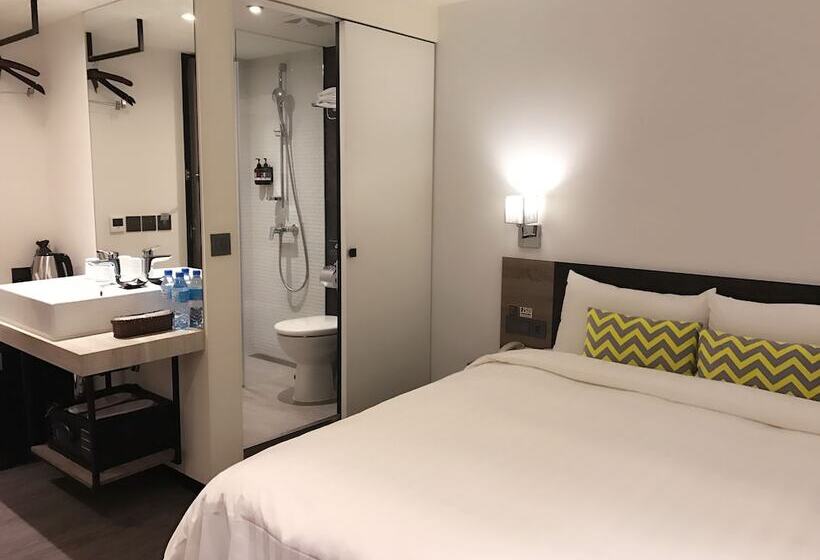 اتاق استاندارد, Gold Inn