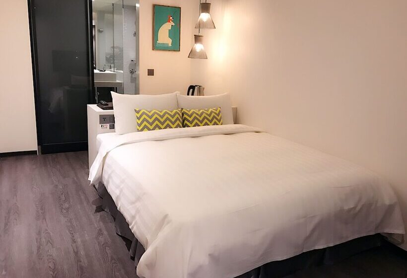 اتاق استاندارد, Gold Inn