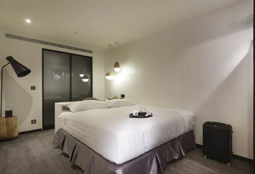 اتاق استاندارد, Gold Inn