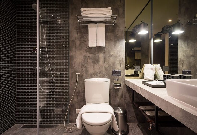 اتاق استاندارد, Gold Inn