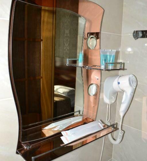 اتاق استاندارد با بالکن, Gostinitsa Grand